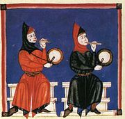 Cantigas de Santa María (s. XIII): dous músicos tocando frauta e tamboril.