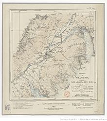 La carte topographique avec courbes de niveau couvre le bas du glacier des Bossons, la vallée de Chamonix et le bas de la Mer de Glace