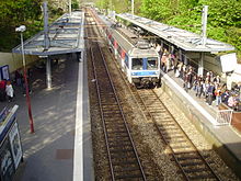 Vue générale des quais de la gare.