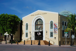 Jewish Museum of Florida on Washington Avenue and 3rd Street JewishMuseumMiamiBeach.png
