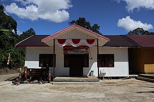 Kantor kepala desa Olung Siron