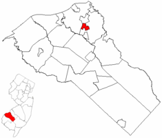 Woodbury Heights highlighted in Gloucester County. Inset map: Gloucester County highlighted in the State of New Jersey.