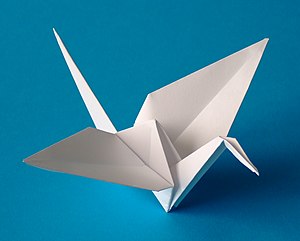 English: Origami crane folded from one uncut s...