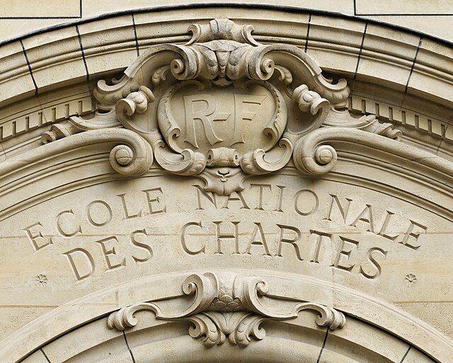 Pediment Ecole nationale des Chartes Sorbonne