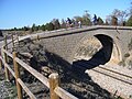 Pont per salvar la línia del ferrocarril