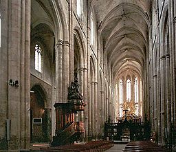 Interiör från basilikan Sainte-Marie-Madeleine