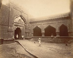 Teen darwaza panhala.jpg