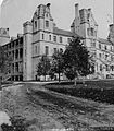 原多伦多全科医院大楼（1860年代）。