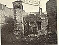 Български момиченца в руините на Загоричани след клането 1905 година