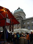 Zibelemärit auf dem Bundesplatz