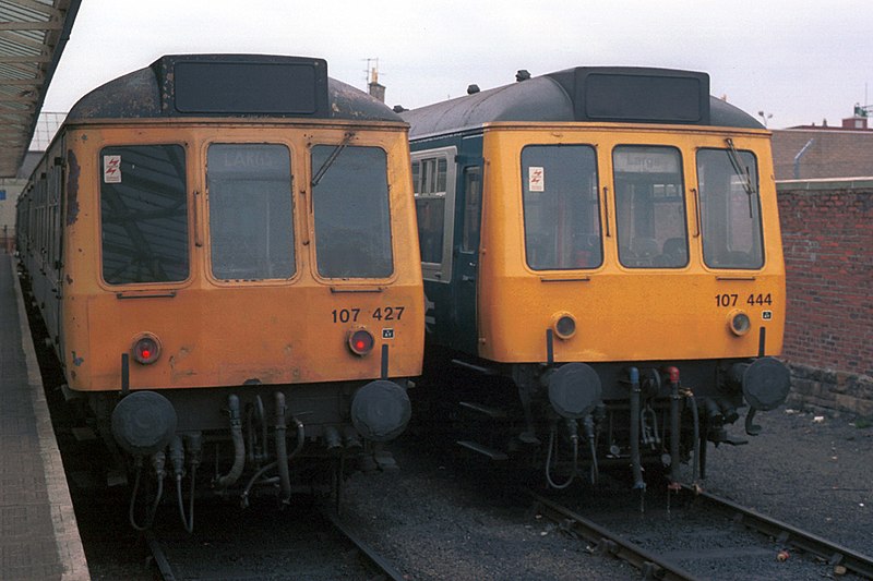 800px-Class_107_in_Largs_(April_1984).jpg