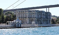 Ekstera vido de Beylerbeyi Palace de la Bosporo (2).jpg