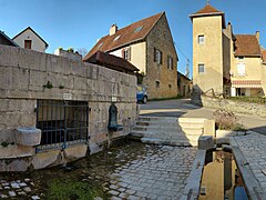 La fontaine du centre.