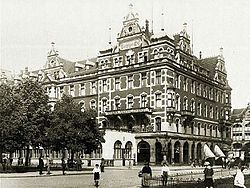 http://upload.wikimedia.org/wikipedia/commons/f/fe/Hotel_Danziger_Hof_Danzig.JPG