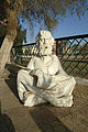 Teil der Mabruk-Statue im Bustan-Garten von el-Charga