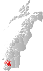 Mapa do condado de Møre og Romsdal com Brønnøy em destaque.
