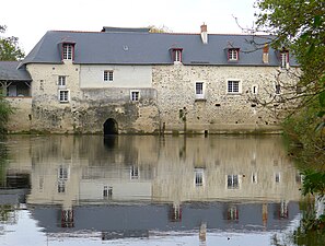 Moulin à eau sur la Suine (affluent de la Mayenne) au lieu-dit Sautré.