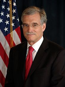 Robert Groves, official Census photo portrait.jpg