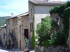 Ruelle de la Circulade, au pied du fort.