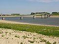 De voet- en fietsbrug Lent - Stadseiland, de Zaligebrug.