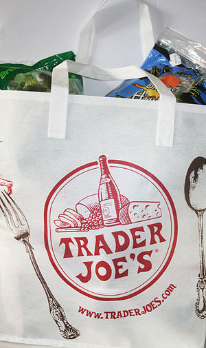 English: pic of Trader Joe's bag