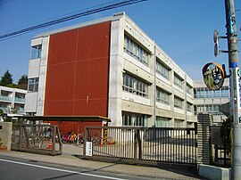 東京都立西高等学校