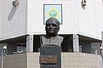 Памятник выдающемуся ученому Н.В. Черскому — основателю Института горного дела Севера СО РАН