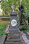 Могила и надгробие Н.И. Гнедича (1784-1833), поэта и переводчика