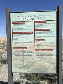 Un panneau Sans trace au Rye Patch State Recreation Area in Pershing County, Nevada