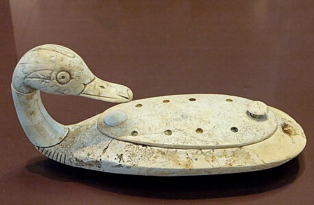 Boîte à fard en forme de canard. Minet el-Beida, XIIIe siècle av. J.-C. Musée du Louvre.