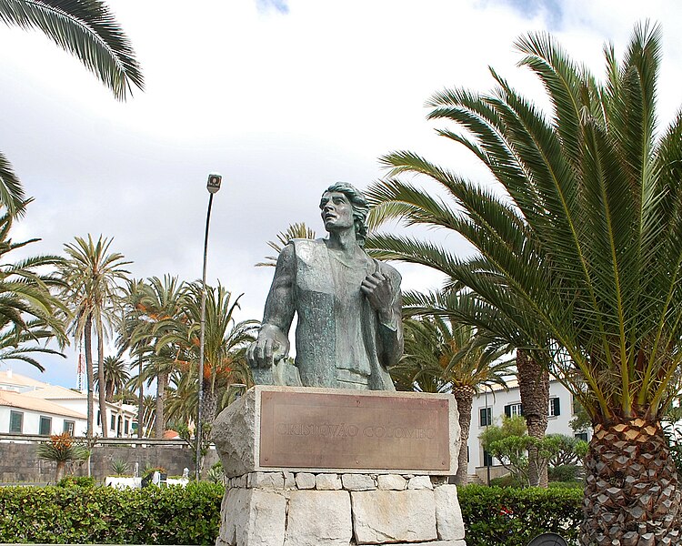 File:Estátua de Colombo - Porto Santo.jpg