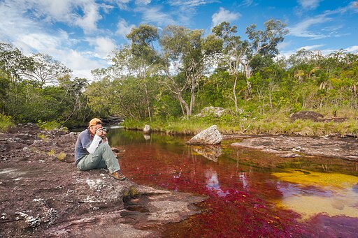 Fotógrafo en el Río Caño Cristales Colombia