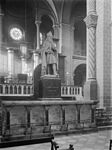 Westwerk met altaarmensa en standbeeld, ca. 1910-35