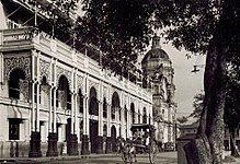 The opening of Philippine trade to the world gave rise to business and imposing edifices that made Manila the 'Paris of Asia'. La Insular Cigar Factory is one of the most popular. La Insular Cigar Factory Manila.jpg