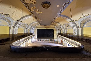 19. Platz: Martin Kraft mit Empore des Großen Saals im ehemaligen Walhalla-Theater in Wiesbaden