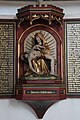 Kirche Maria Hilf Bamberg – Pietà, um 1510, inmitten der Gedenktafeln der Gefallenen der beiden Weltkriege