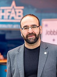 Mehmet Kaplan vuonna 2021.
