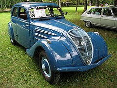 Peugeot 302