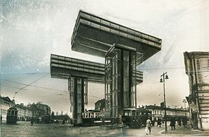 Wolkenbügel (“percha de las nubes”): fotomontaje de un edificio no construido diseñado por El Lissitzky en 1924.  El propio edificio se asemeja a grúas de la construcción.