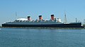 Le Queen Mary depuis la rive opposée.