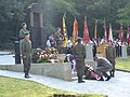 Abordnungen des Burgenländischen Kameradschaftsbundes bei der Kranzniederlegung durch das Jägerbataillon 19.