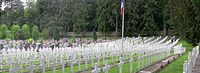 Tombes de guerre du cimetière de Saint-Claude.