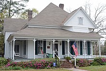 William G. Harrison House, a Queen Anne cottage William G. Harrison House, Nashville, GA, USA (02).jpg