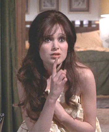 Delwedd:Madeline smith.jpg