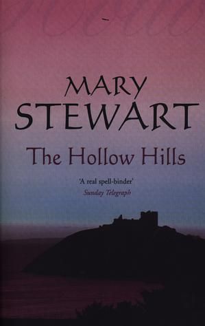 Delwedd:Merlin Trilogy Series The Hollow Hills.jpg