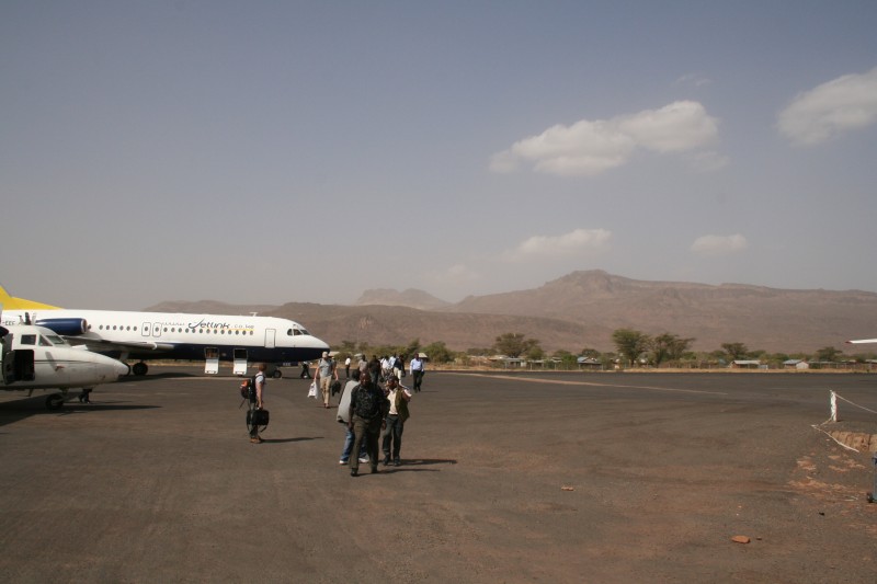 Datei:Lokichoggio Flugplatz.jpg