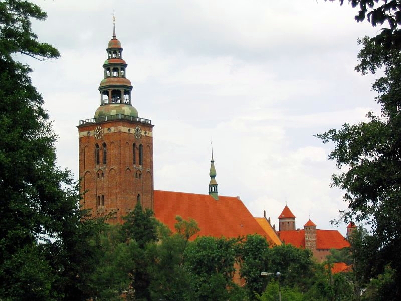 Datei:HeilsbergKirche.jpg