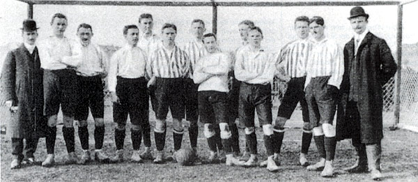 Datei:Stuttgarter Kickers 1908.jpg