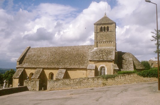 Datei:Romanische Kirche.jpg