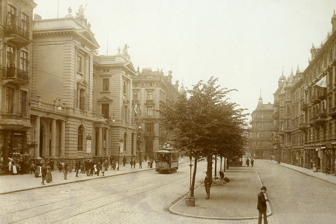 Datei:Schulterblatt mit Flora-Theater um 1900.png